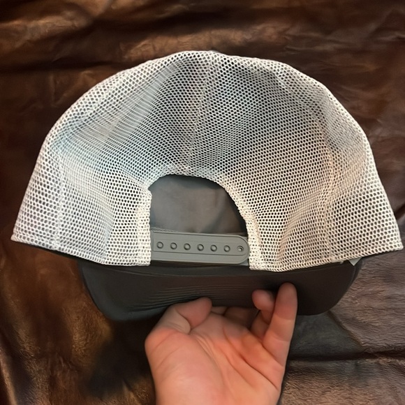 Nike hat - Picture 2 of 3